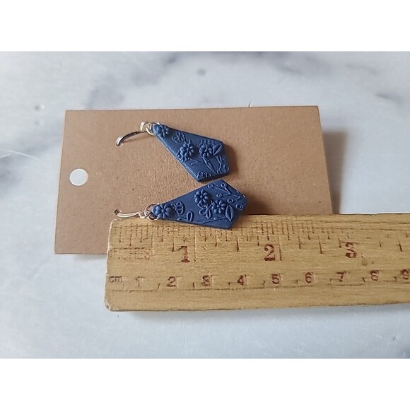 Polymer Clay Blue Floral Dangling Pierced Earrings New - Picture 8 of 10